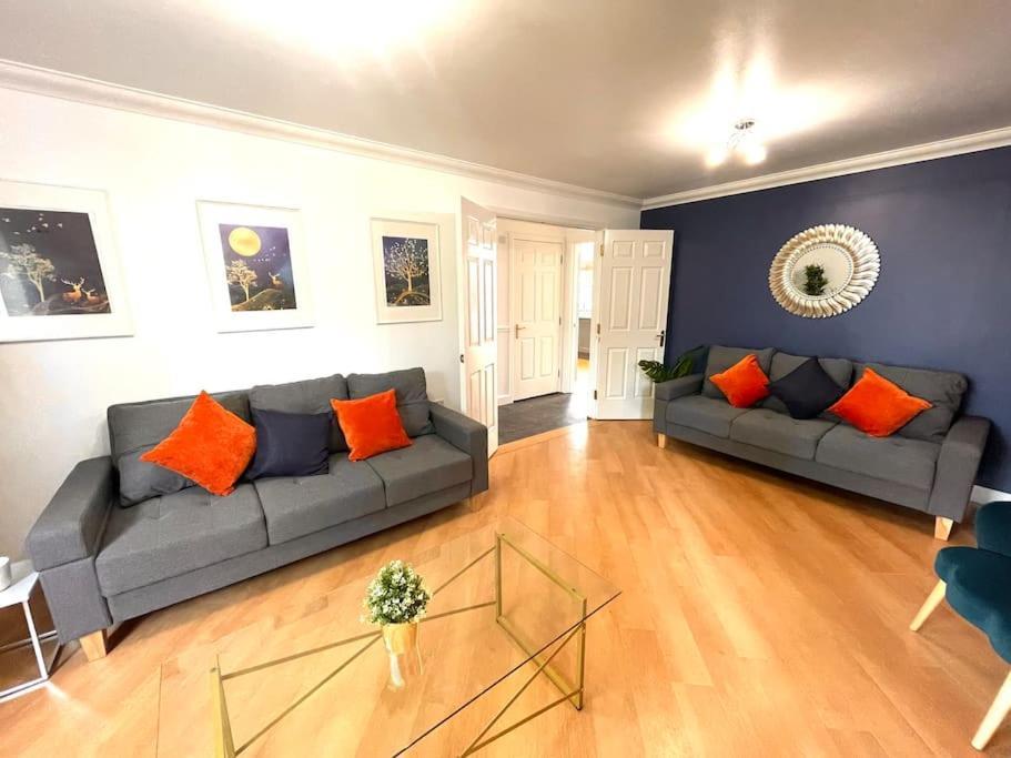 The Woodlands, Shortstay, Ideal For Families, Relocation, Contractors, Travel Stay Horley Exterior foto