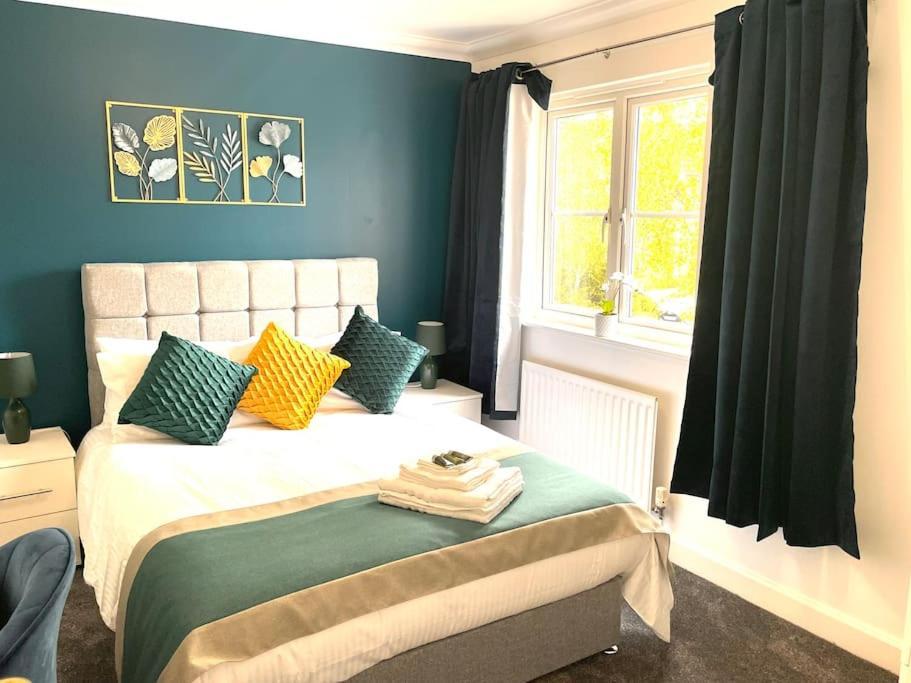 The Woodlands, Shortstay, Ideal For Families, Relocation, Contractors, Travel Stay Horley Exterior foto